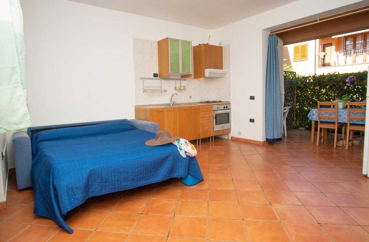 Residence Villa Andrea มารีนาดีกาเมโรตา ภายนอก รูปภาพ
